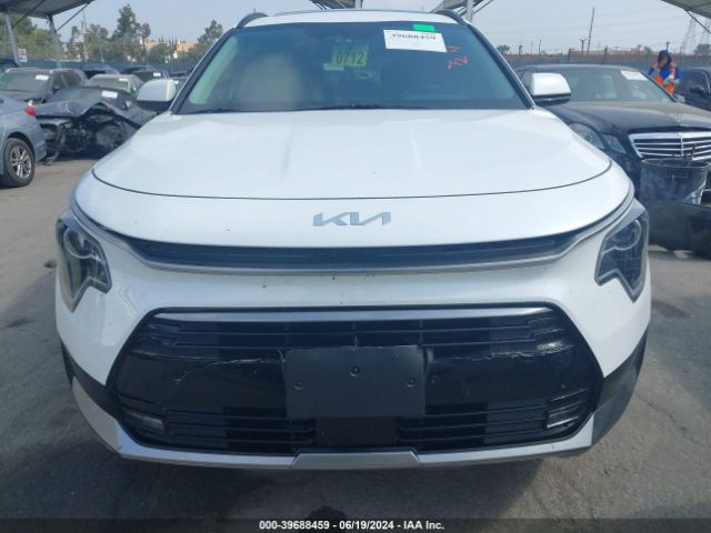 KNDCR3LE7P5043971 KIA Niro Ex Touring