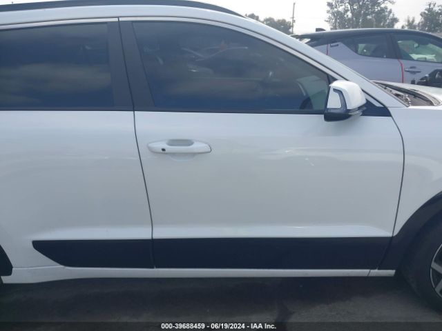 KNDCR3LE7P5043971 KIA Niro Ex Touring