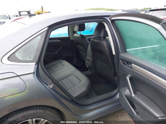 1VWSA7A37MC012915 Volkswagen Passat 2.0t Se