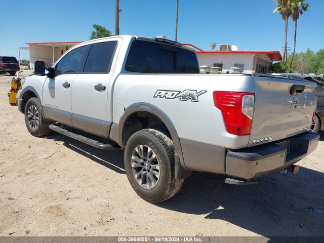 Nissan Titan Pro-4x 2018 1N6AA1E57JN502162 Image 3
