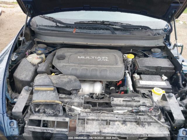 1C4PJLCB2JD566567 Jeep Cherokee Latitude