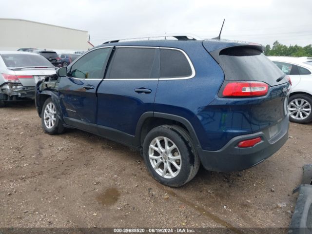 1C4PJLCB2JD566567 Jeep Cherokee Latitude