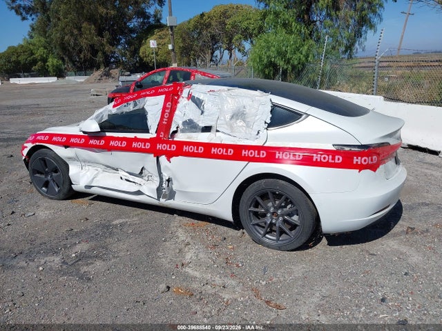 39688540 :رقم المزاد ، 5YJ3E1EB3NF345949 vin ، 2022 Tesla Model 3 Long Range Dual Motor All-wheel Drive مزاد بيع