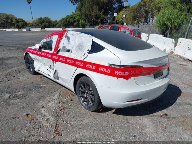 39688540 :رقم المزاد ، 5YJ3E1EB3NF345949 vin ، 2022 Tesla Model 3 Long Range Dual Motor All-wheel Drive مزاد بيع