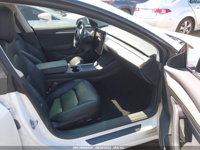 39688540 :رقم المزاد ، 5YJ3E1EB3NF345949 vin ، 2022 Tesla Model 3 Long Range Dual Motor All-wheel Drive مزاد بيع