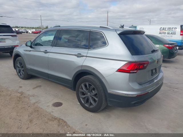 3VV3B7AX6NM174981 Volkswagen Tiguan 2.0t Se