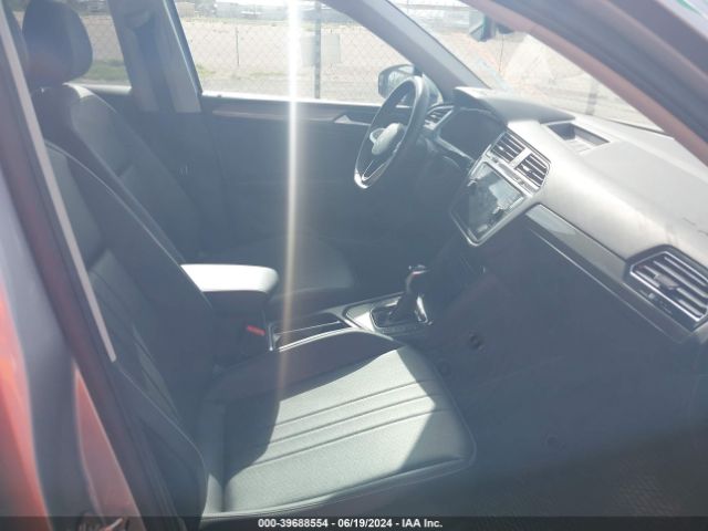 3VV3B7AX6NM174981 Volkswagen Tiguan 2.0t Se