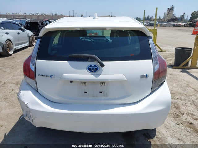 Toyota Prius C Two 2015 JTDKDTB32F1584653 Image 16