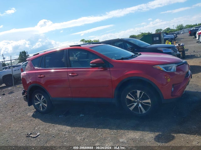 Toyota Rav4 Xle 2017 JTMRFREV9HJ135210 Image 13
