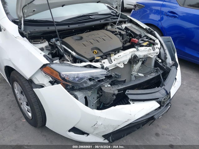Toyota COROLLA L 2017 5YFBURHE8HP655557 Image 12