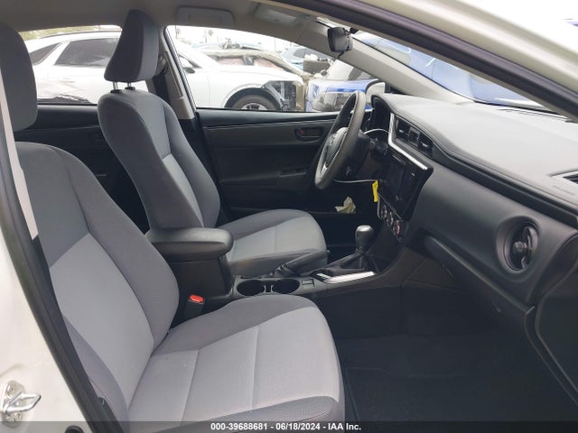 Toyota COROLLA L 2017 5YFBURHE8HP655557 Image 5