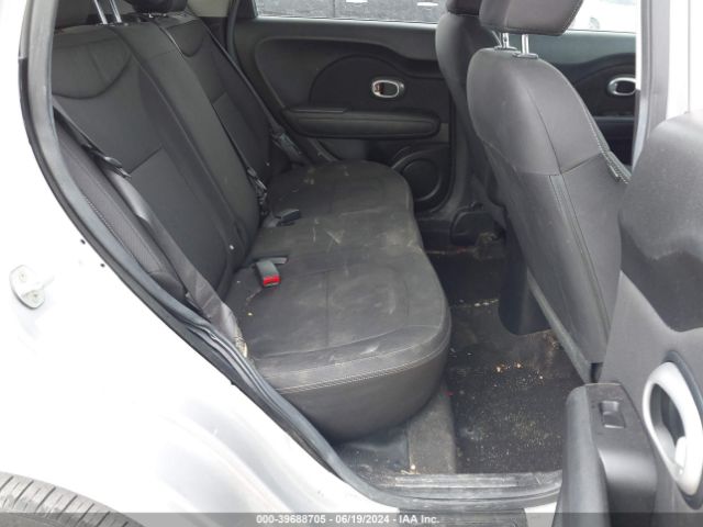KNDJN2A26F7785299 KIA Soul