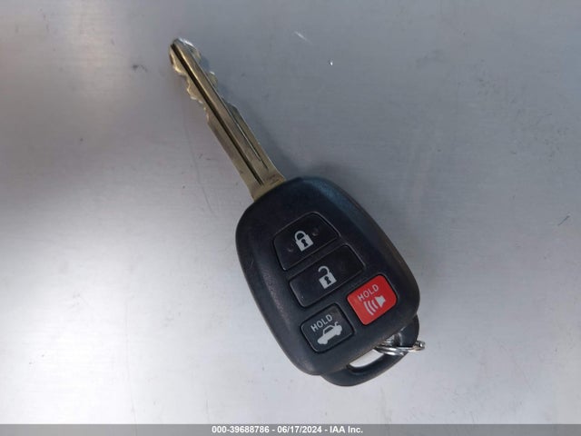 Toyota COROLLA LE 2017 5YFBURHE2HP581147 Image 11