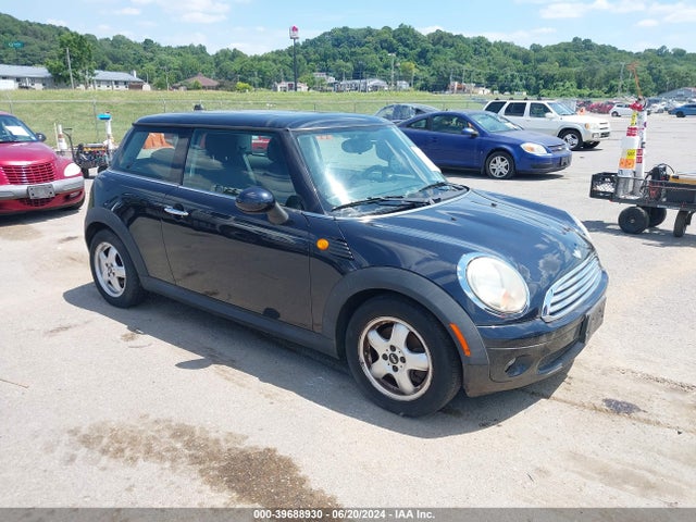 2007 MINI COOPER WMWMF33577TL68058 Photo 0