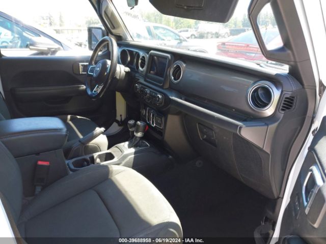 1C4HJXEN7LW235994 Jeep Wrangler Unlimited Sahara 4x4