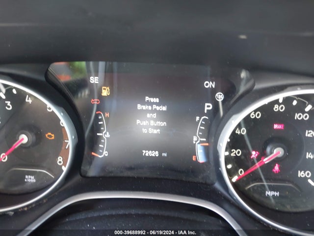 3C4NJCBB5JT376779 Jeep Compass Latitude Fwd