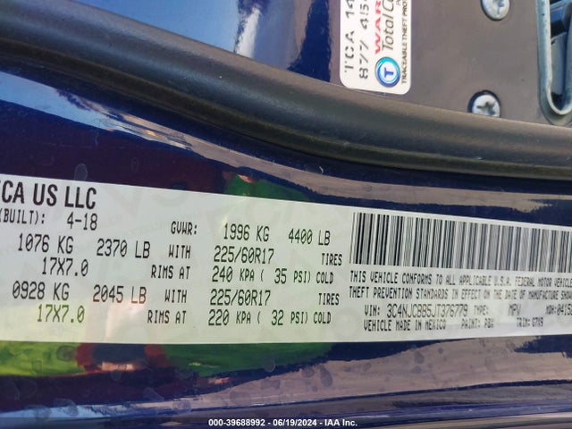 3C4NJCBB5JT376779 Jeep Compass Latitude Fwd