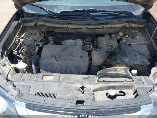 Mitsubishi Outlander Es 2016 JA4AD2A35GZ046758 Image 10