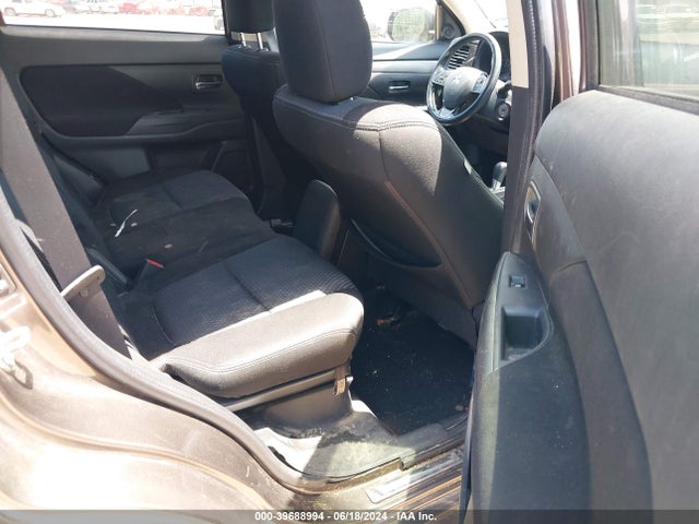 Mitsubishi Outlander Es 2016 JA4AD2A35GZ046758 Image 8