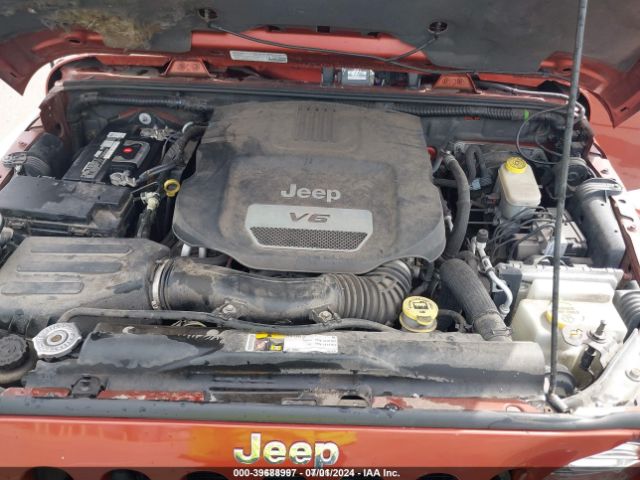 1C4BJWEG0EL212742 Jeep Wrangler Unlimited Sahara