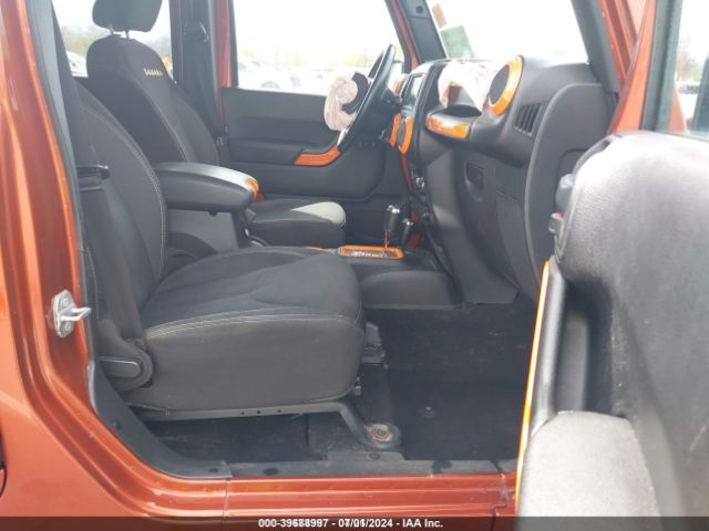 1C4BJWEG0EL212742 Jeep Wrangler Unlimited Sahara