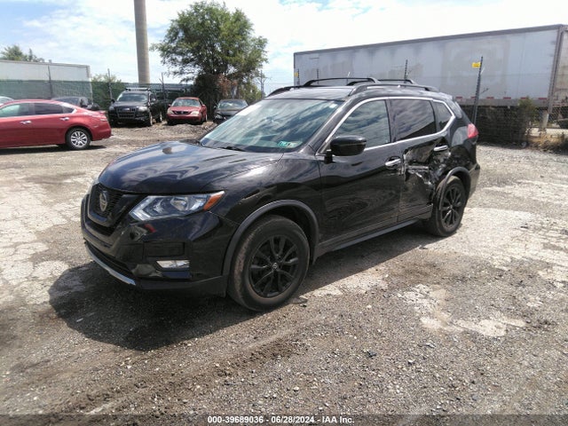 Nissan ROGUE SV 2018 5N1AT2MV9JC750151 Image 2