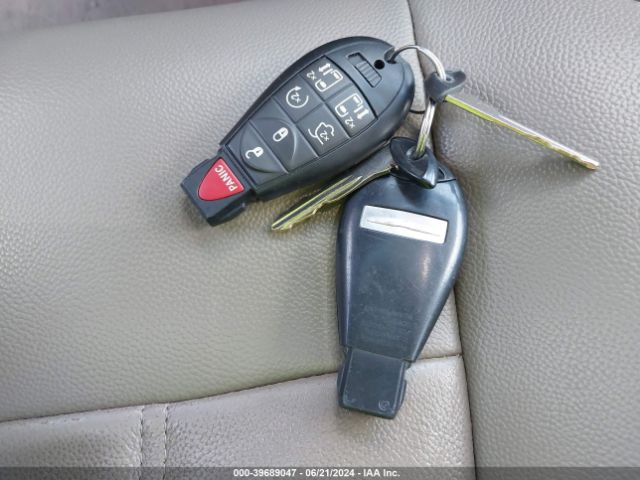 2C4RC1BG8ER438437 Chrysler Town & Country Touring