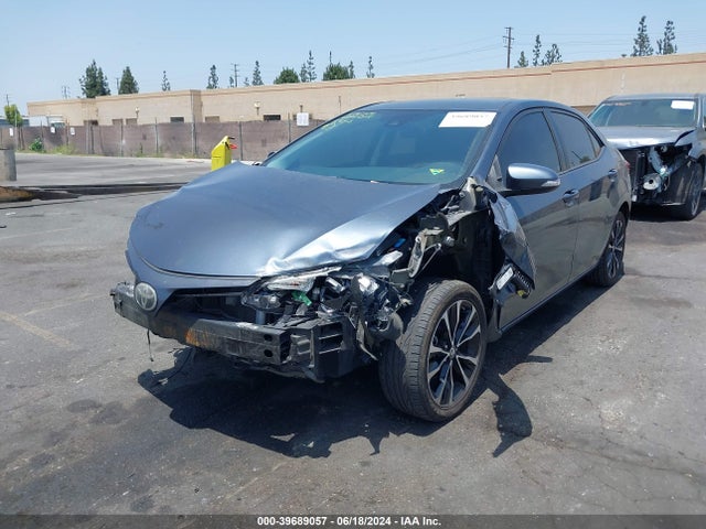 Toyota Corolla Xse 2018 5YFBURHE1JP750967 Image 2