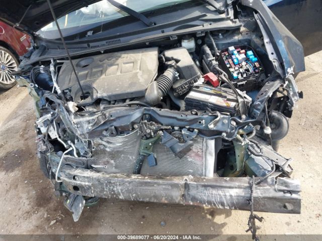 2T1BURHE1KC153173 Toyota COROLLA LE