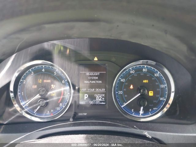 2T1BURHE1KC153173 Toyota COROLLA LE