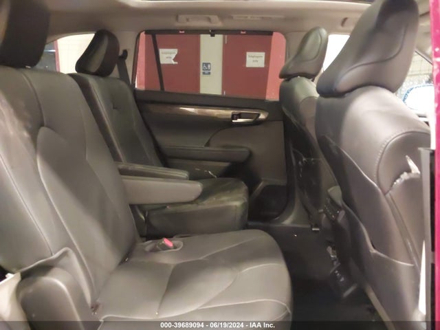 Toyota Highlander Hybrid Platinum 2021 5TDEBRCH3MS016072 Image 8