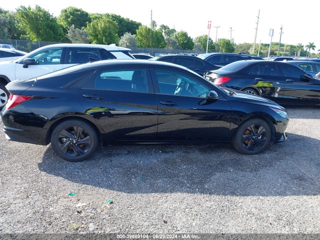 Hyundai ELANTRA SEL 2022 5NPLM4AG5NH082984 Image 13