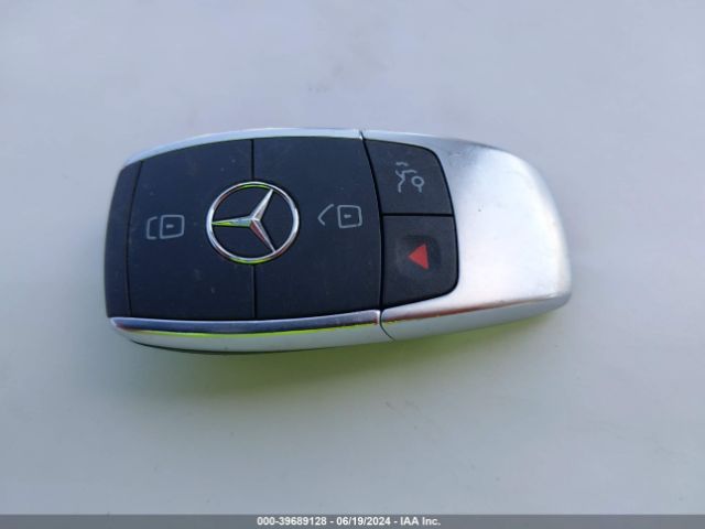 W1KWF8DB0MR619305 Mercedes-Benz C 300 Sedan