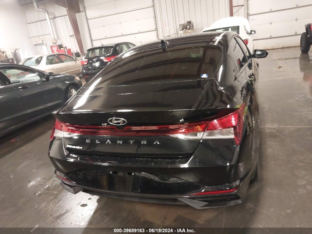 Hyundai ELANTRA SEL 2022 5NPLS4AG7NH075475 Image 16