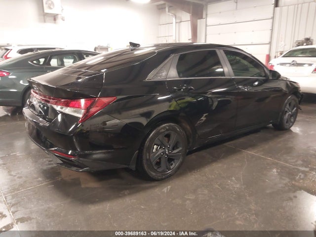 Hyundai ELANTRA SEL 2022 5NPLS4AG7NH075475 Image 4