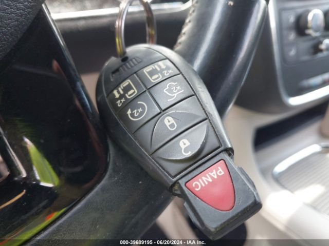 2C4RDGCG8KR771909 Dodge Grand Caravan Sxt