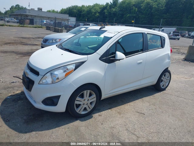 Chevrolet Spark 1lt Cvt 2015 KL8CD6S94FC787440 Image 2