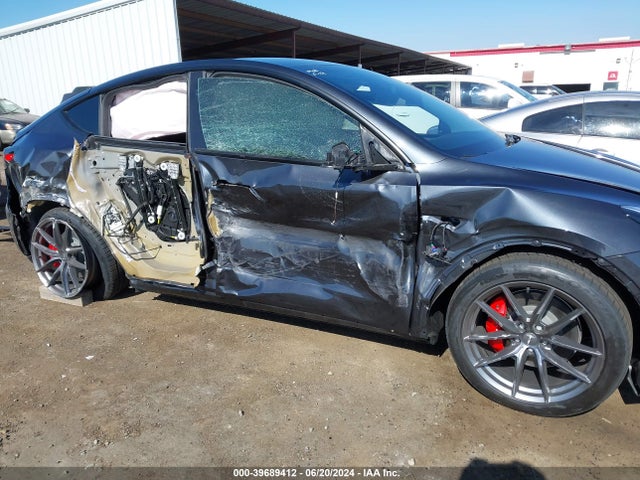 7SAYGDEF3RF068328 Tesla Model Y Performance Dual Motor All-wheel Drive