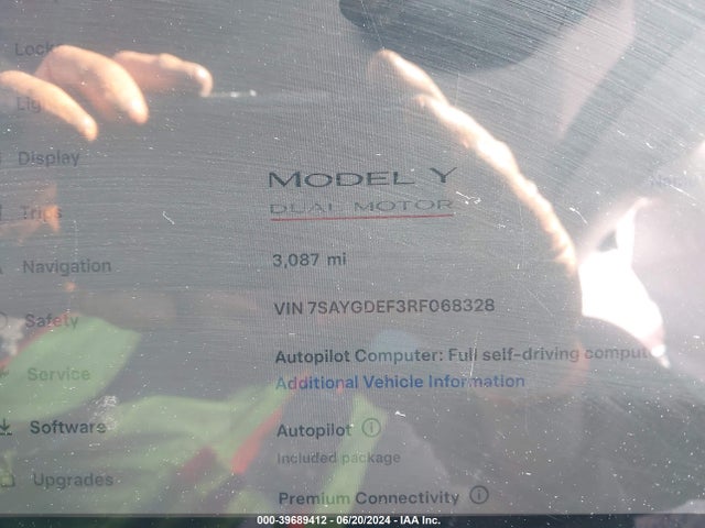 7SAYGDEF3RF068328 Tesla Model Y Performance Dual Motor All-wheel Drive