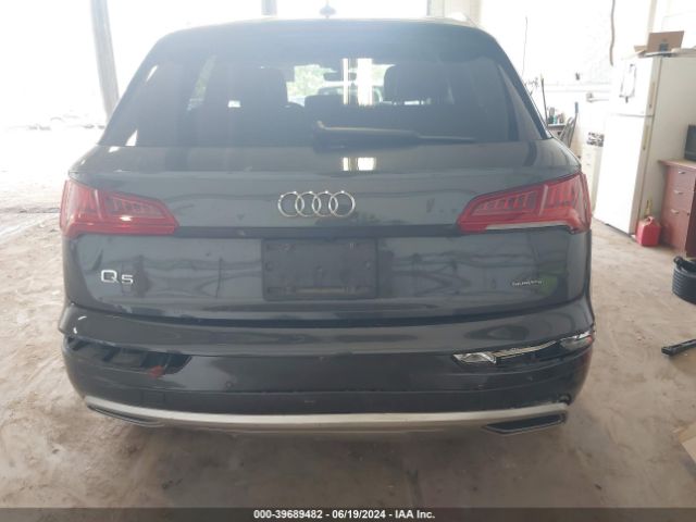 WA1BNAFY3K2105677 Audi Q5 45 Premium