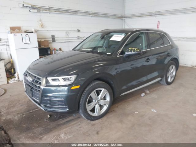 WA1BNAFY3K2105677 Audi Q5 45 Premium