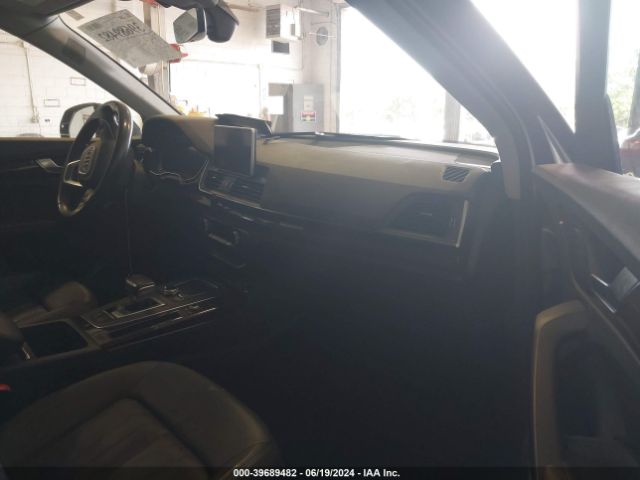 WA1BNAFY3K2105677 Audi Q5 45 Premium