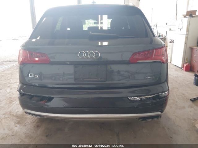 WA1BNAFY3K2105677 Audi Q5 45 Premium