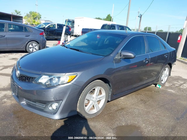 Toyota CAMRY SE 2014 4T1BF1FK3EU847435 Image 2