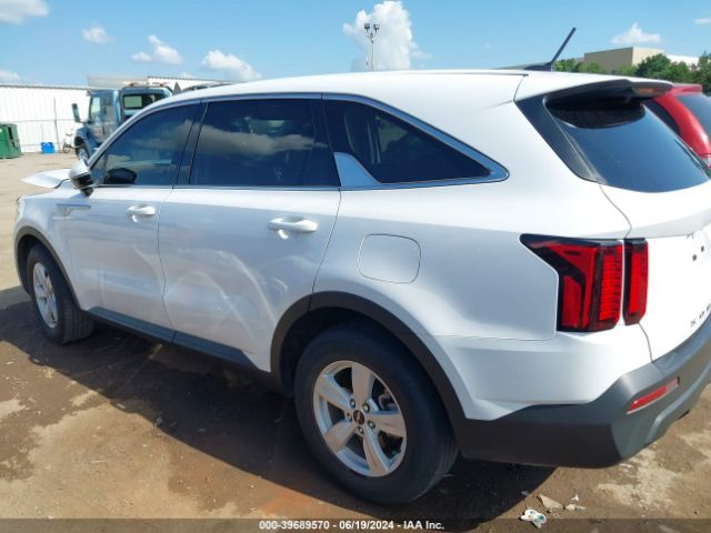 5XYRG4LC2NG086798 KIA SORENTO LX