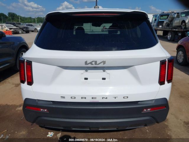 5XYRG4LC2NG086798 KIA SORENTO LX