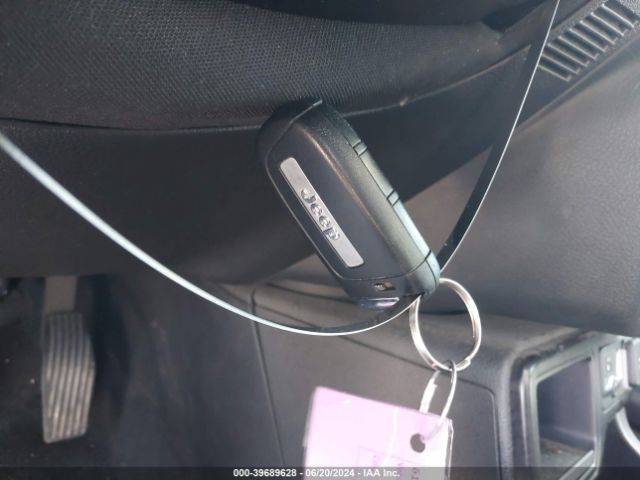 ZACCJABB3JPJ17174 Jeep Renegade Latitude Fwd
