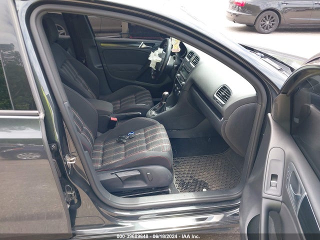 WVWGD7AJXEW010977 Volkswagen Gti Wolfsburg Edition