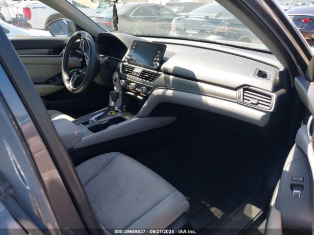 1HGCV1F17JA100615 Honda ACCORD LX