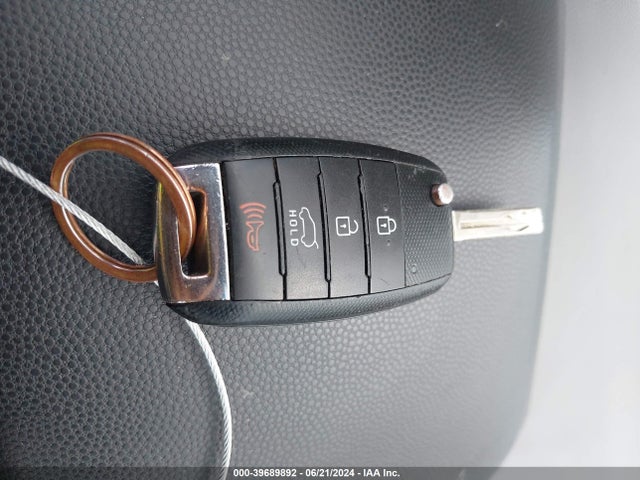 KIA Soul 2016 KNDJN2A23G7874409 Image 11